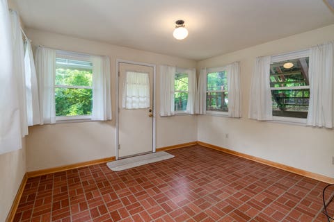 Tiny photo for 222 Bay Road, Carbondale, IL 62903 (MLS # 12735852)