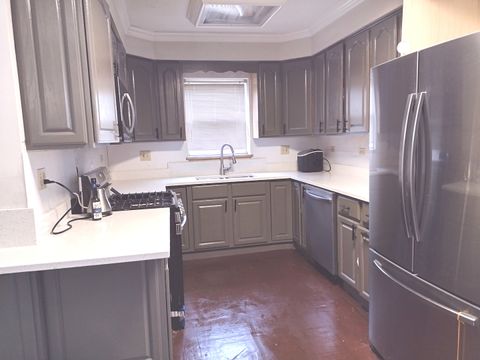 Tiny photo for 9427 S Saint Louis Avenue, Evergreen Park, IL 60805 (MLS # 12486797)