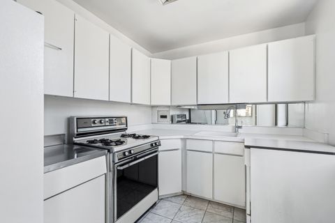 Tiny photo for 253 E Delaware Place #20G-E, Chicago, IL 60611 (MLS # 12471890)
