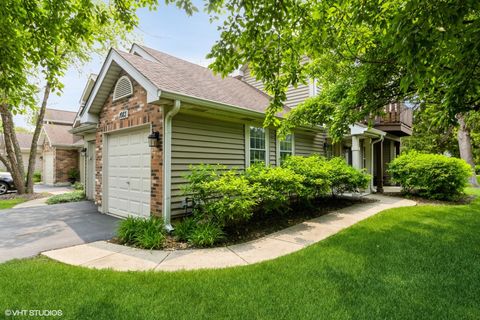 1083 Lakewood Circle Carol Stream IL 60188