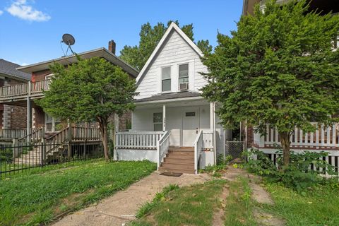 Photo of 15612 LOOMIS Avenue, Harvey, IL 60426 (MLS # 12572655)