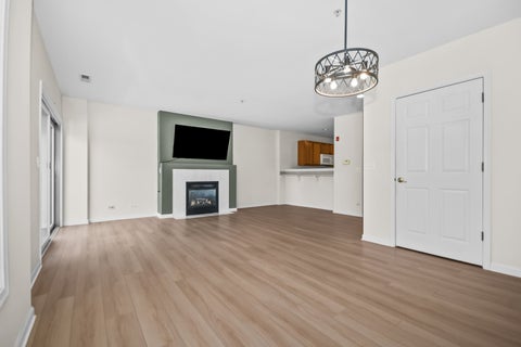 Tiny photo for 9440 S 51st Avenue #211, Oak Lawn, IL 60453 (MLS # 12679520)