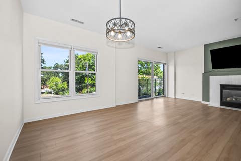Tiny photo for 9440 S 51st Avenue #211, Oak Lawn, IL 60453 (MLS # 12679520)