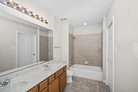 Tiny photo for 9440 S 51st Avenue #211, Oak Lawn, IL 60453 (MLS # 12679520)
