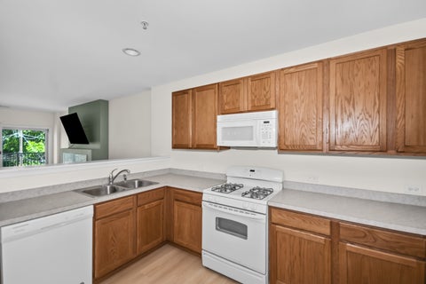 Tiny photo for 9440 S 51st Avenue #211, Oak Lawn, IL 60453 (MLS # 12679520)