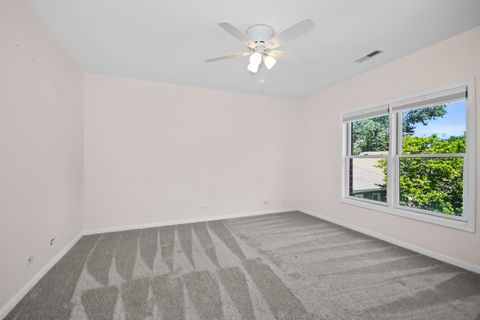 Tiny photo for 9440 S 51st Avenue #211, Oak Lawn, IL 60453 (MLS # 12679520)