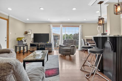 Tiny photo for 7048 Oconnell Drive #3W, Chicago Ridge, IL 60415 (MLS # 12447838)