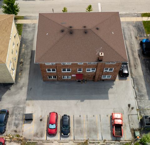 Tiny photo for 7048 Oconnell Drive #3W, Chicago Ridge, IL 60415 (MLS # 12447838)