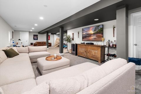 Tiny photo for 875 RED CLOVER Drive, Aurora, IL 60504 (MLS # 12628058)