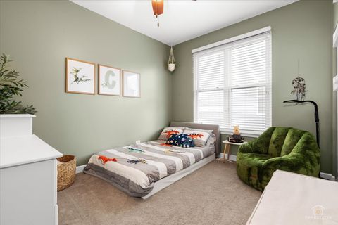 Tiny photo for 875 RED CLOVER Drive, Aurora, IL 60504 (MLS # 12628058)