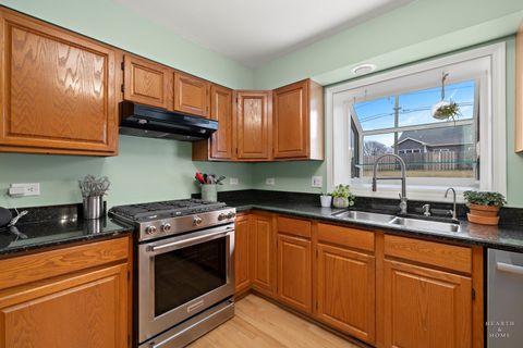 Tiny photo for 913 N FRANKLIN Avenue, Palatine, IL 60067 (MLS # 12582976)