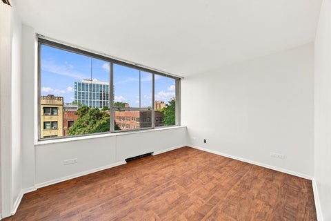 Tiny photo for 5201 S Cornell Avenue #4C, Chicago, IL 60615 (MLS # 12724134)