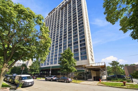Photo of 5201 S Cornell Avenue #4C, Chicago, IL 60615 (MLS # 12724134)