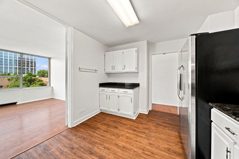 Tiny photo for 5201 S Cornell Avenue #4C, Chicago, IL 60615 (MLS # 12724134)