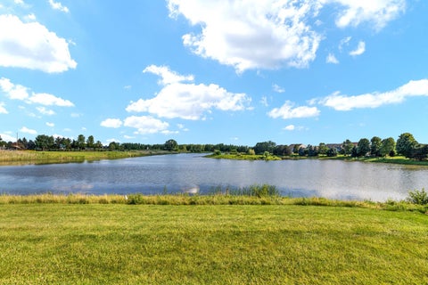 Tiny photo for 667 Anchorage Court, Pingree Grove, IL 60140 (MLS # 12773351)