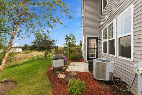 Tiny photo for 667 Anchorage Court, Pingree Grove, IL 60140 (MLS # 12773351)