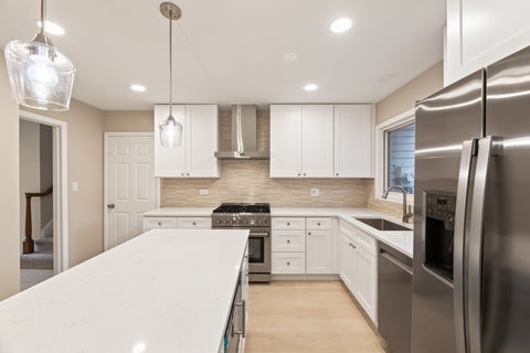 Tiny photo for 1340 Newcastle Lane, Hoffman Estates, IL 60169 (MLS # 12738150)