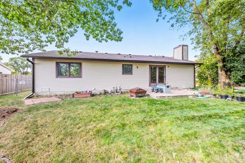 Tiny photo for 1189 Grissom Trail, Elk Grove Village, IL 60007 (MLS # 12465885)