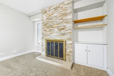 Tiny photo for 1189 Grissom Trail, Elk Grove Village, IL 60007 (MLS # 12465885)