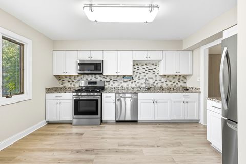 Tiny photo for 1189 Grissom Trail, Elk Grove Village, IL 60007 (MLS # 12465885)