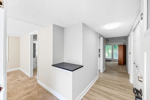 Tiny photo for 1189 Grissom Trail, Elk Grove Village, IL 60007 (MLS # 12465885)