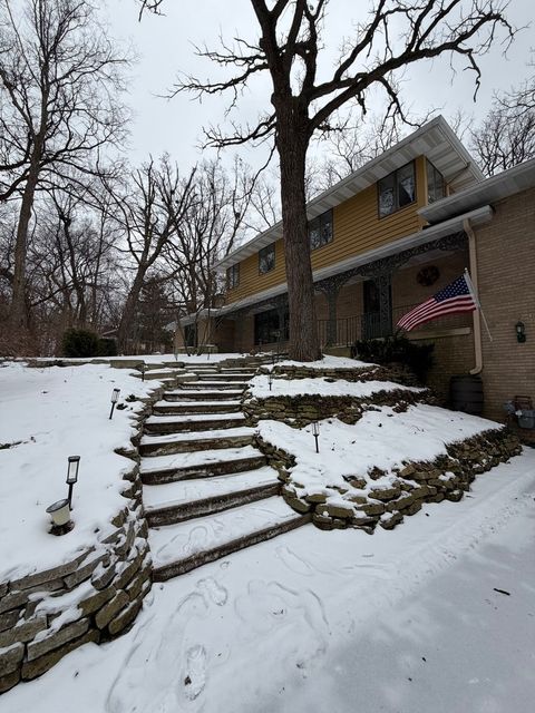Tiny photo for 501 Glenwood Trail, Elgin, IL 60120 (MLS # 12559613)