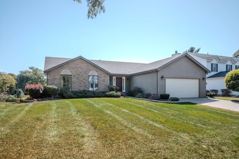 Photo of 1837 Heather Road, Geneva, IL 60134 (MLS # 12482732)