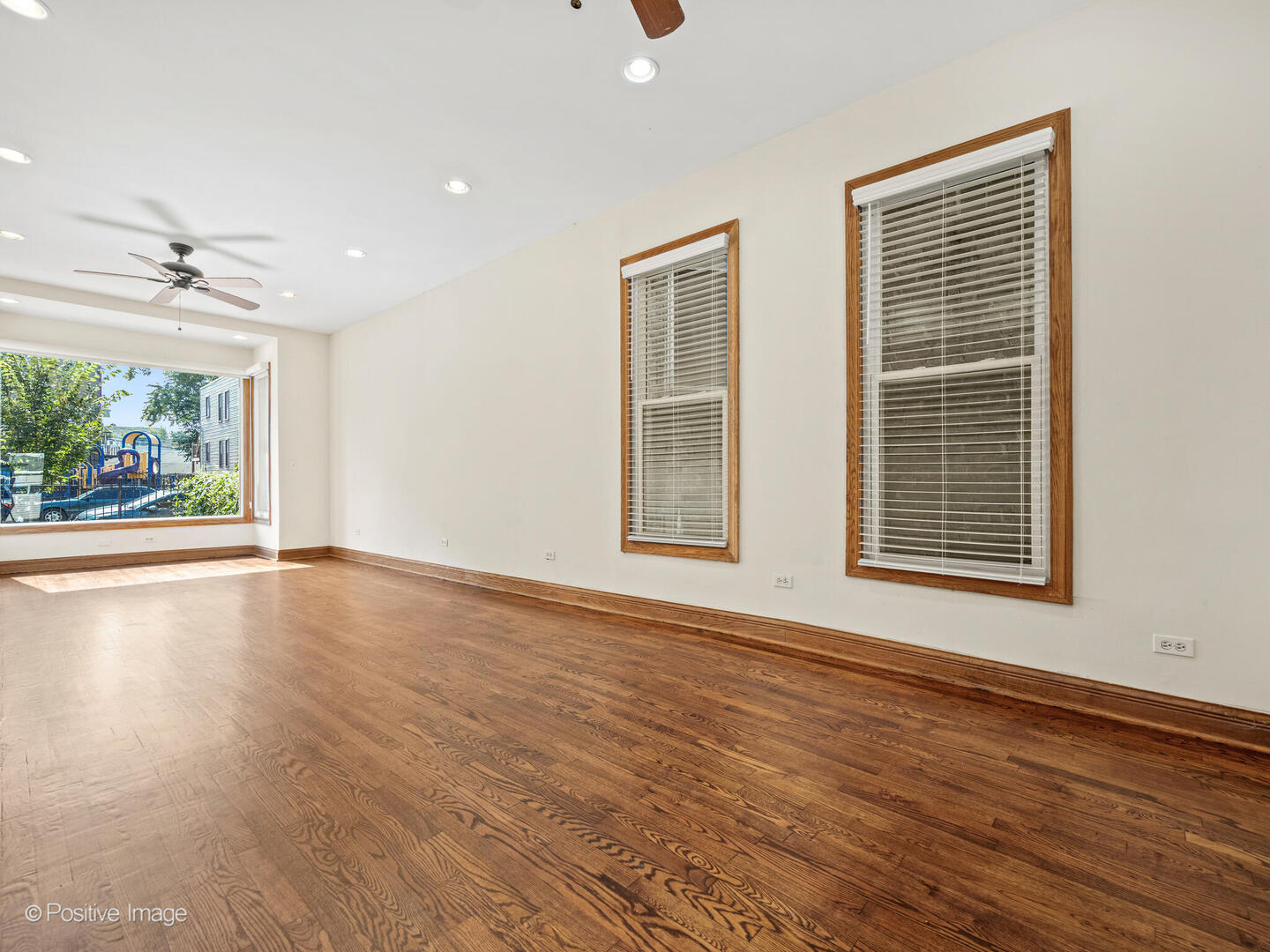 2908 W Mclean Avenue 1