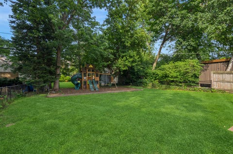 Tiny photo for 6669 N Sioux Avenue, Chicago, IL 60646 (MLS # 12702329)