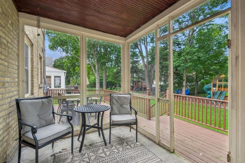 Tiny photo for 6669 N Sioux Avenue, Chicago, IL 60646 (MLS # 12702329)