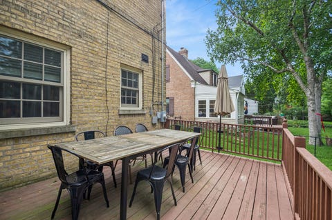 Tiny photo for 6669 N Sioux Avenue, Chicago, IL 60646 (MLS # 12702329)