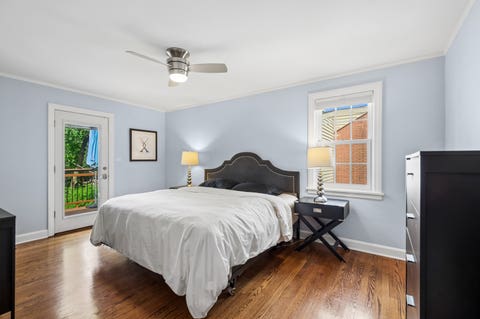 Tiny photo for 6669 N Sioux Avenue, Chicago, IL 60646 (MLS # 12702329)