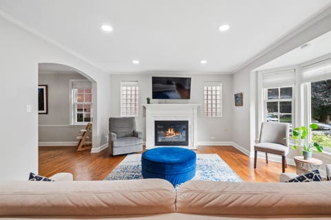 Tiny photo for 6669 N Sioux Avenue, Chicago, IL 60646 (MLS # 12702329)