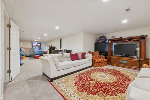 Tiny photo for 1618 Astor Avenue, Oakbrook Terrace, IL 60181 (MLS # 12494901)