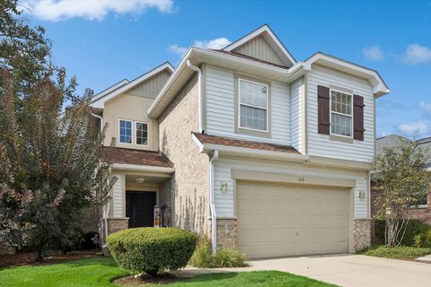 Photo of 1618 Astor Avenue, Oakbrook Terrace, IL 60181 (MLS # 12494901)
