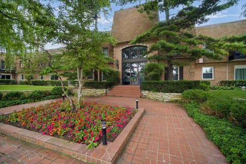 Photo of 1220 Park Avenue W #132, Highland Park, IL 60035 (MLS # 12718131)