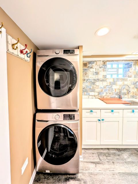 Tiny photo for 2311 Park Avenue, North Riverside, IL 60546 (MLS # 12042439)