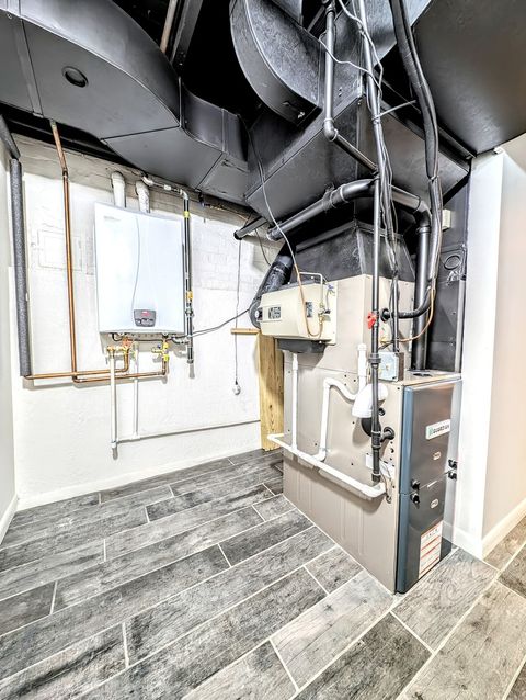 Tiny photo for 2311 Park Avenue, North Riverside, IL 60546 (MLS # 12042439)