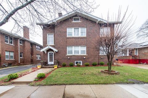 415 W Ridgeland Avenue 2 Waukegan IL 60085
