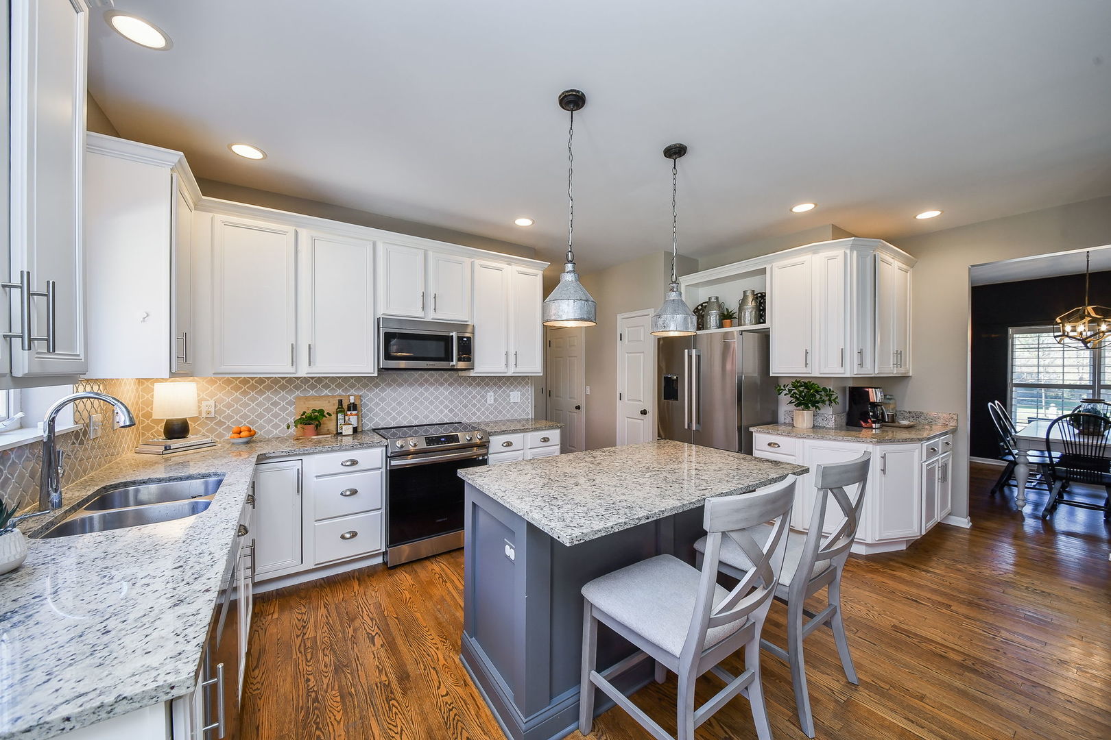 39W461 W Mallory Drive