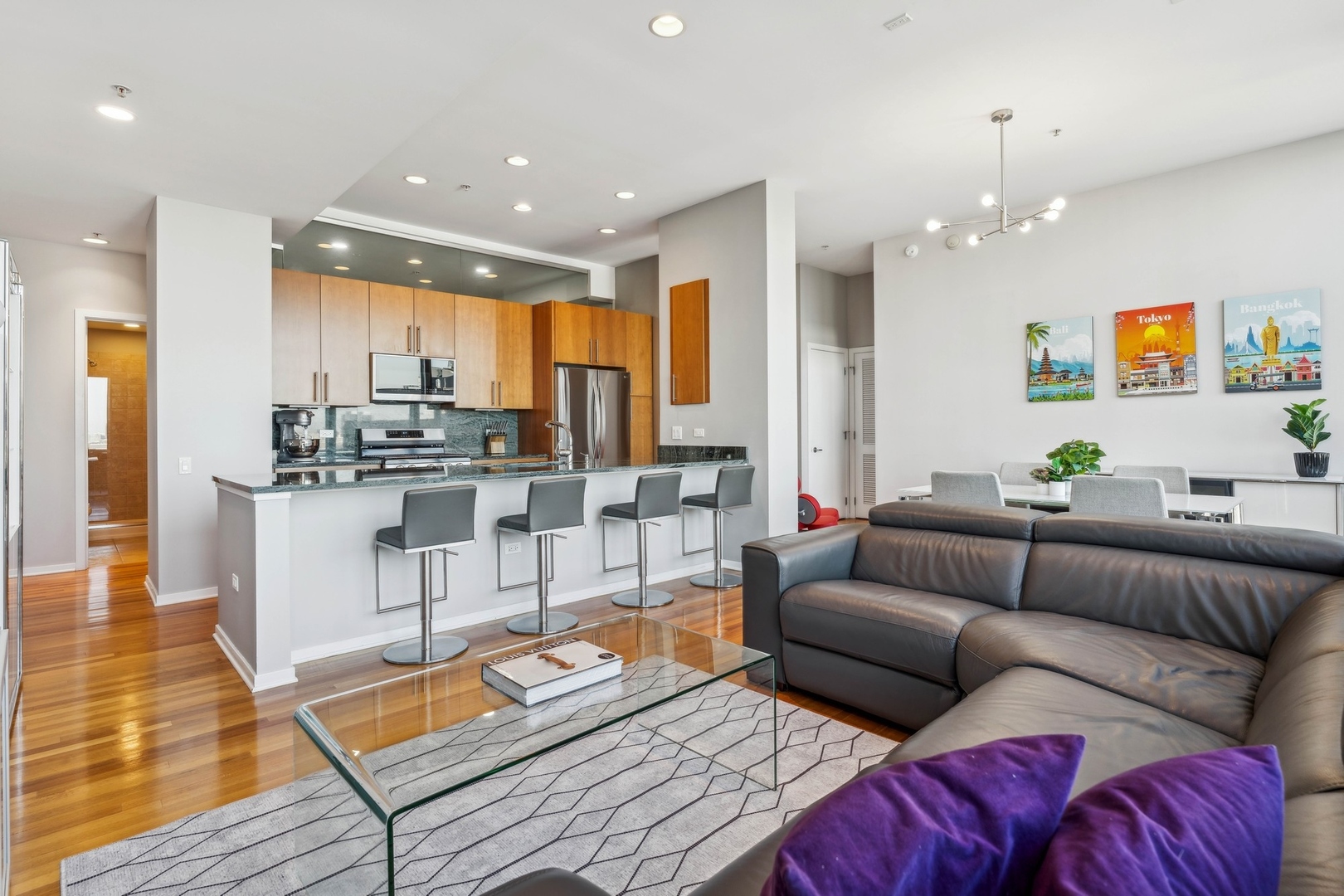 500 W SUPERIOR Street 802