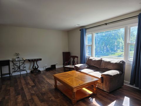 Tiny photo for 712 W HIGHLAND Avenue #4, Elgin, IL 60123 (MLS # 12468965)
