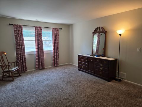 Tiny photo for 712 W HIGHLAND Avenue #4, Elgin, IL 60123 (MLS # 12468965)