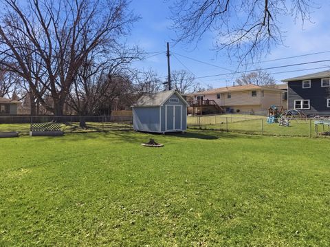 Tiny photo for 203 Fairview Drive, St. Charles, IL 60174 (MLS # 12588204)