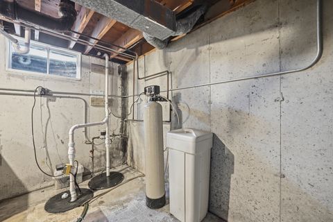 Tiny photo for 203 Fairview Drive, St. Charles, IL 60174 (MLS # 12588204)