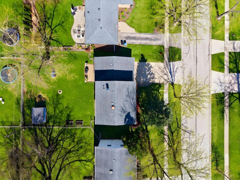 Tiny photo for 203 Fairview Drive, St. Charles, IL 60174 (MLS # 12588204)