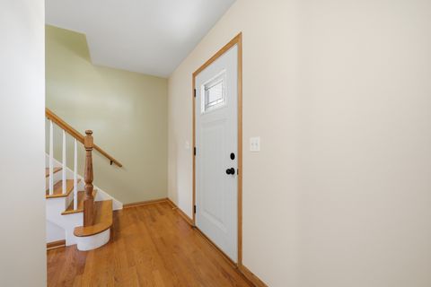 Tiny photo for 203 Fairview Drive, St. Charles, IL 60174 (MLS # 12588204)