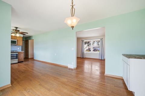 Tiny photo for 203 Fairview Drive, St. Charles, IL 60174 (MLS # 12588204)