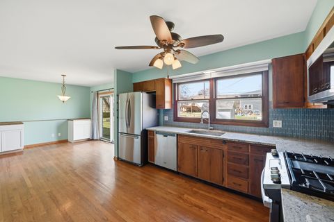 Tiny photo for 203 Fairview Drive, St. Charles, IL 60174 (MLS # 12588204)