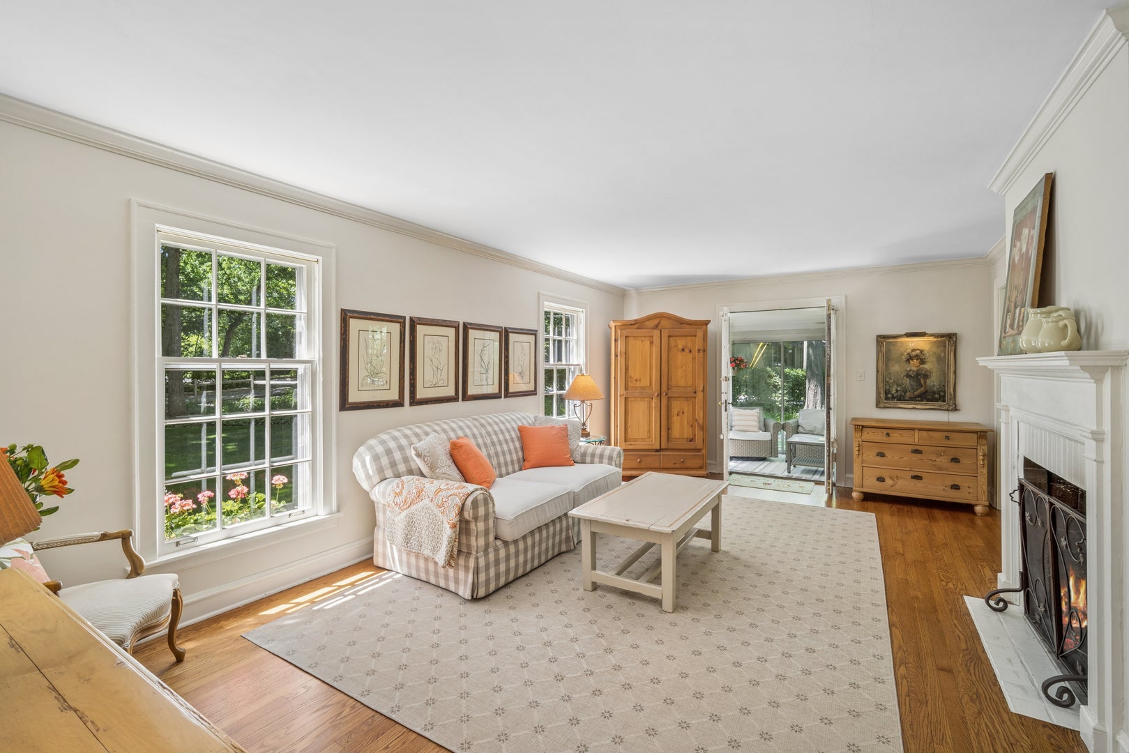 1342 Larrabee Lane